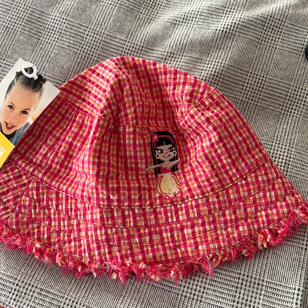 Girls checkered hat